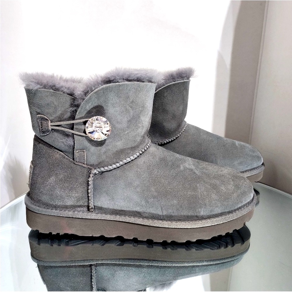 Authentic Ugg Bailey Boots